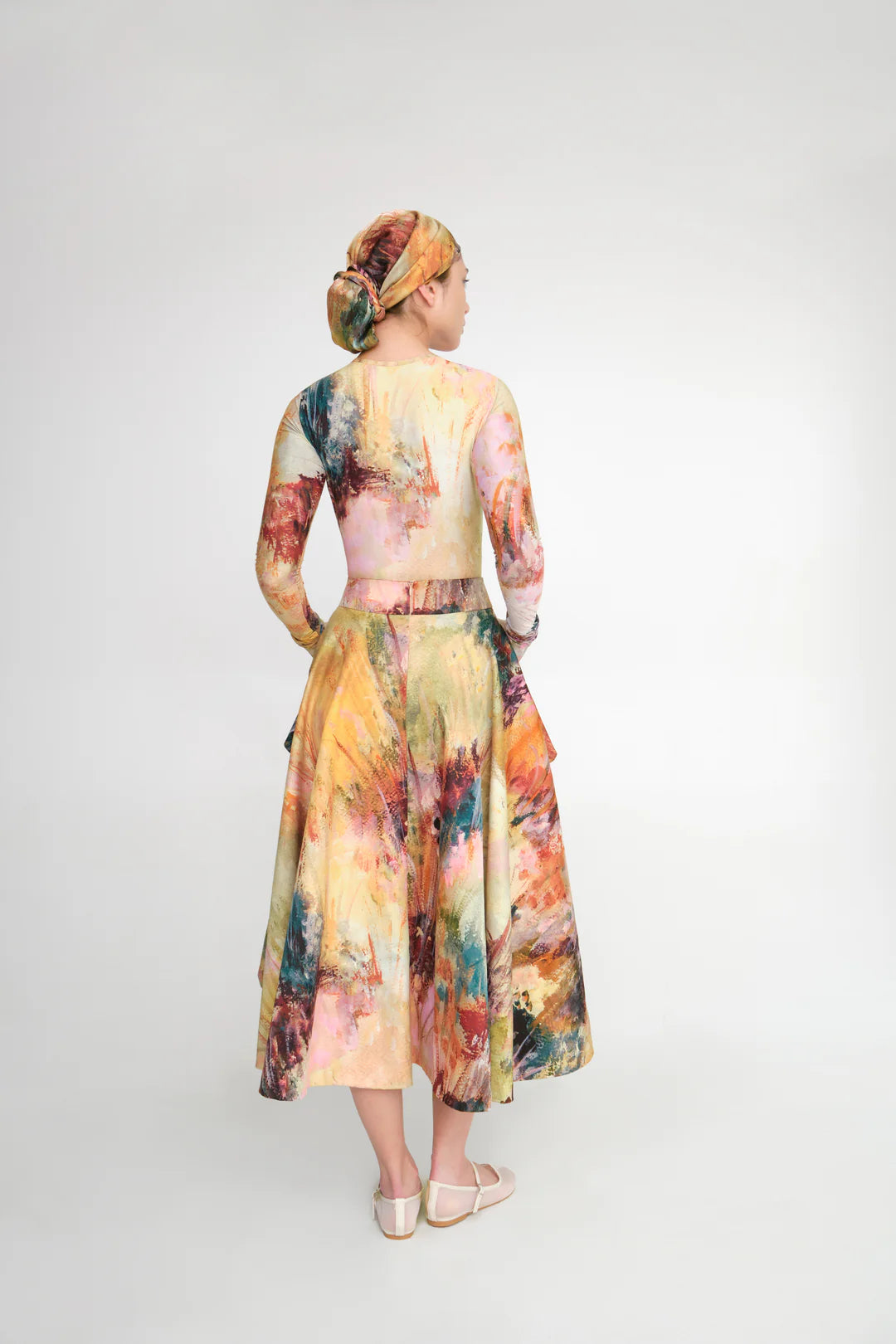 TRAZO BODYSUIT Y MOMENTO MIDI SKIRT