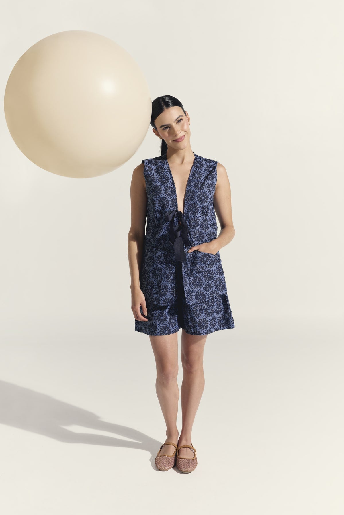 AINA TOP AND ARLET SHORT SET