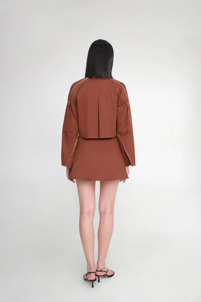 VIENTO MINI JACKET Y PLIEGUE MINI SKIRT