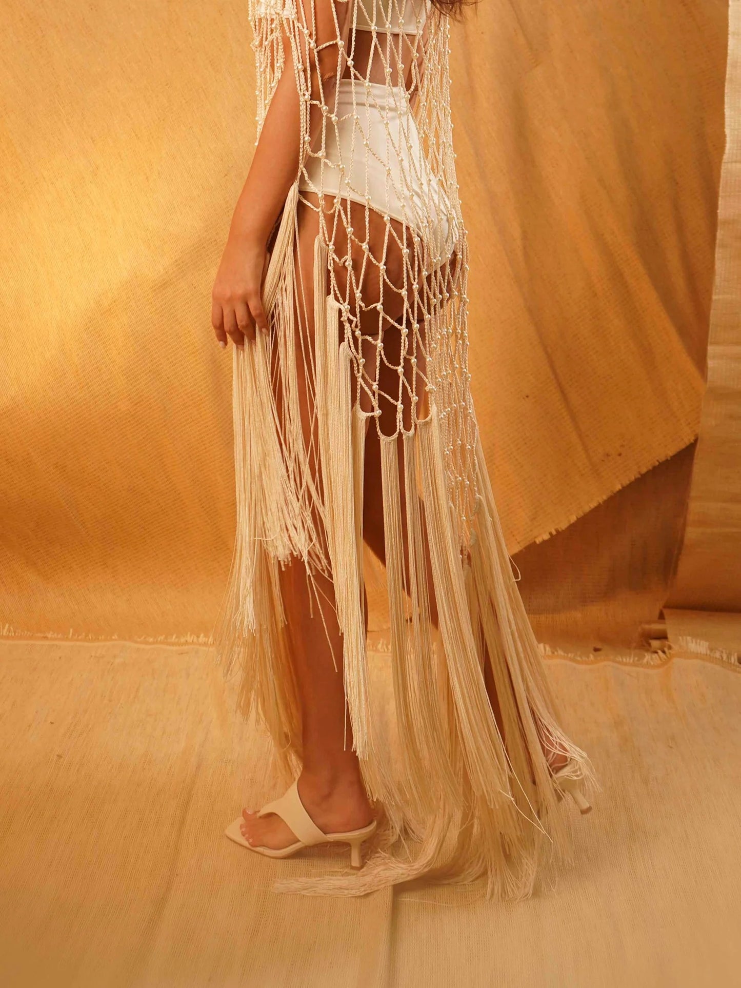 AMBAR COVER & SIRLA HEADPIECE